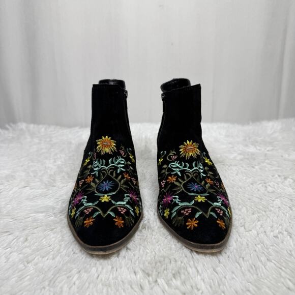 DIBA / black multicolored floral embroidered almond toe ankle booties / 8.5 - Picture 5 of 10